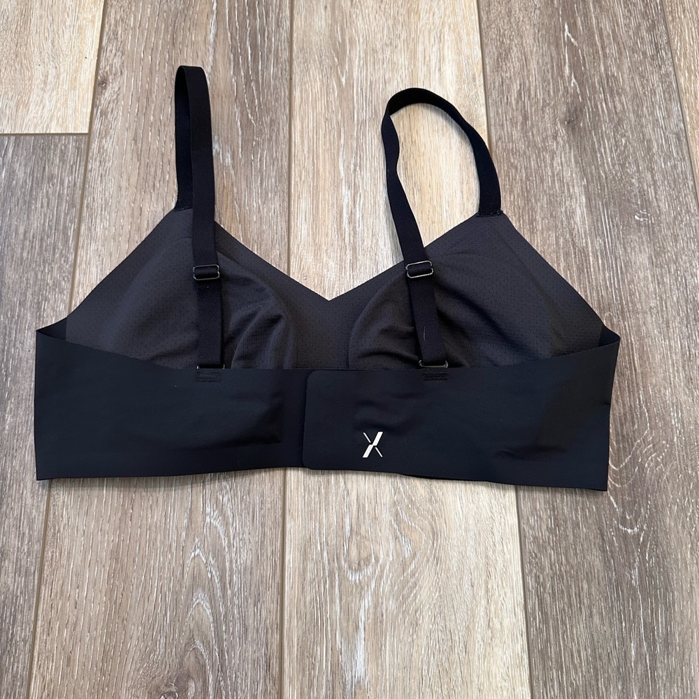 Knix Very Comfortable Wireless Bra Knix Size 3 Black Excellent Condition